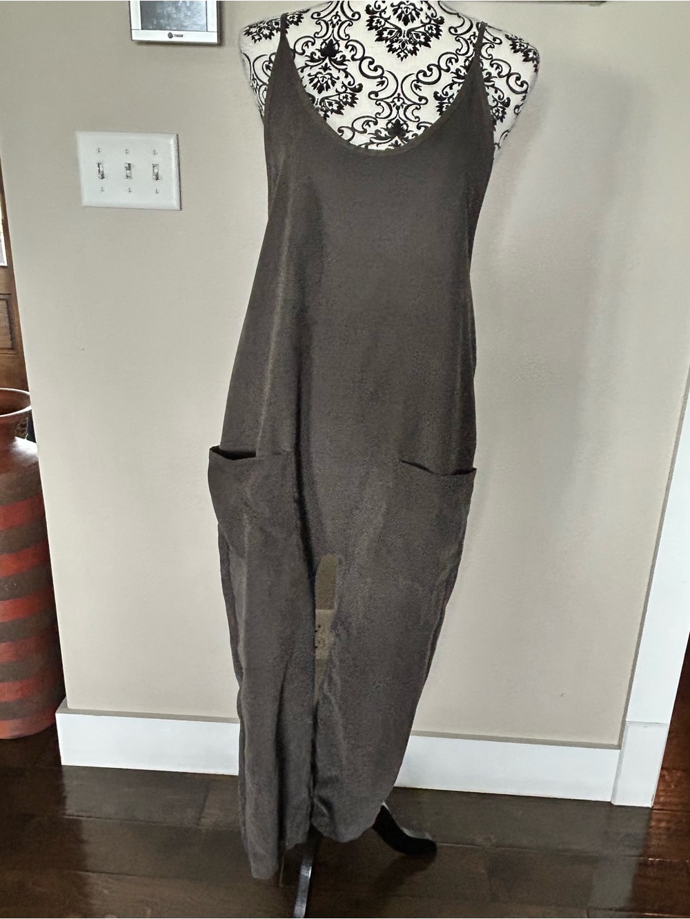 Women’s Dark Green Sleeveless Pocket Jumpsuit
